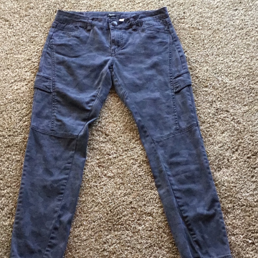 Women’s Camo pants